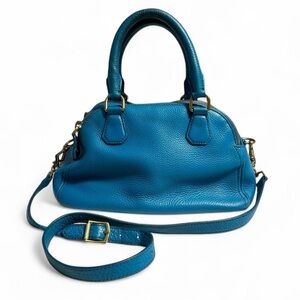 Vintage 💯 Leather J.Crew HOBO crossbody in a gorgeous bright blue